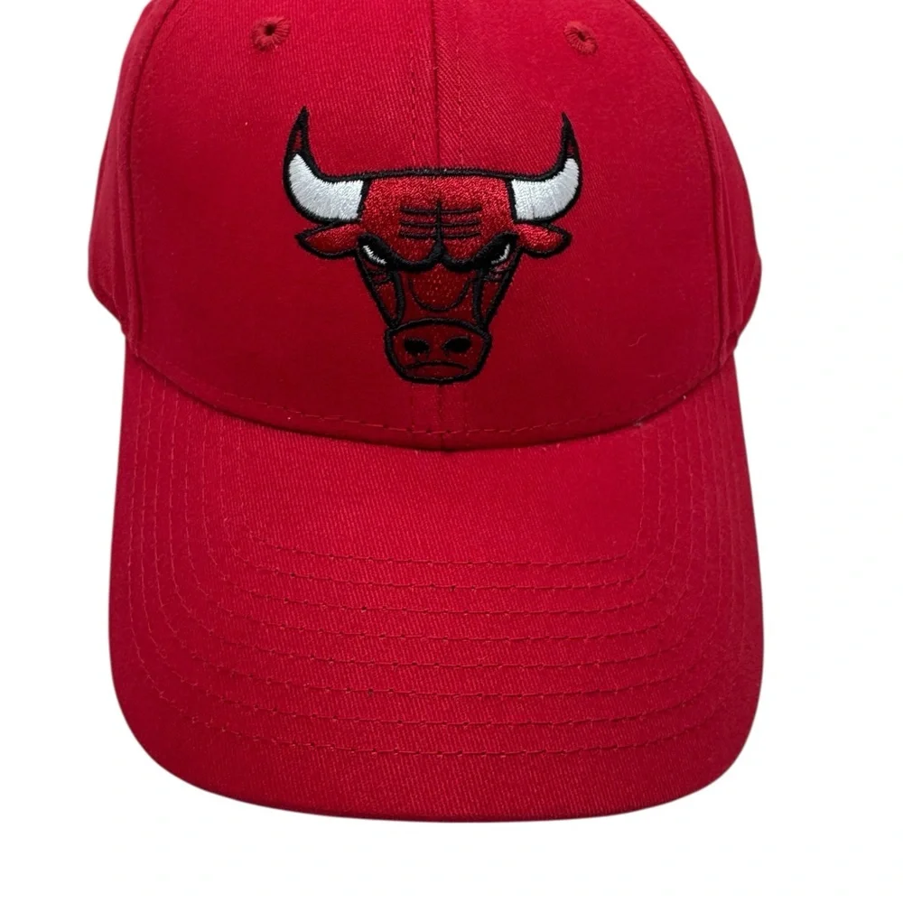 NBA Chicago Bulls Fan Favorite Cap - Picture 5 of 16